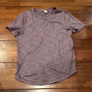 Lululemon women’s purple shirt